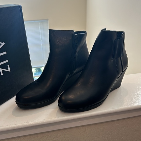 Naturalizer Laila Ankle Wedge Leather Boots - US Women’s Size 8 - Picture 3 of 7